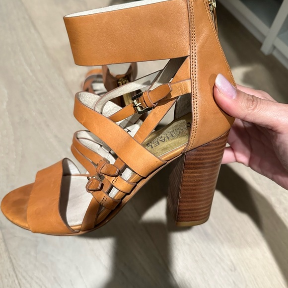 Michael Kors chunky heel - Picture 6 of 7